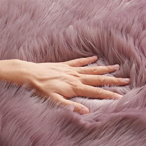EasyJoy Ultra Soft Fluffy Shaggy Area Rug Faux Fur Rug Chair Cover Seat Pad Fuzzy Area Rug for Bedroom Floor Sofa Living Room (2 x 6 ft Sheepskin, Light Purple)