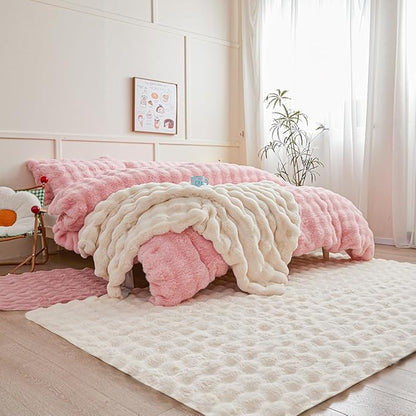 Creamy White Rabbit Plush Rug 5'x8', Fluffy Faux Fur Shaggy Area Rug for Nursery, Kids Room Decor, Soft Fuzzy Carpet for Living Room, Bedroom, Teen Girls Room