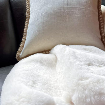ORINOVA White Faux Rabbit Shaggy Fur Rug 4x6 Area Rugs for Living Room Washable Rugs Teen Room Bedroom Home Décor