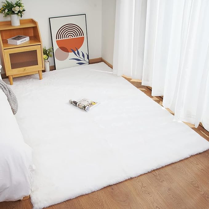 Ghouse Ultra Soft Faux Rabbit Fur Rug 5x8, Machine Washable Area Rugs for Bedroom Fluffy Rugs for Living Room, No-Shedding Carpet Sheepskin Rug White