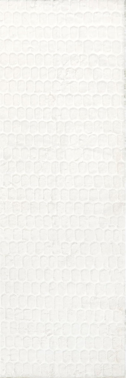 nuLOOM Nia White/Ivory, 2'6" x 10', Cozy Shag, Fluffy and Soft, High Traffic, Stain Resistant, Easy Clean, Durable Machine Washable Runner for Bedroom, Living Room, Dining, Den, Foyer, Entryway