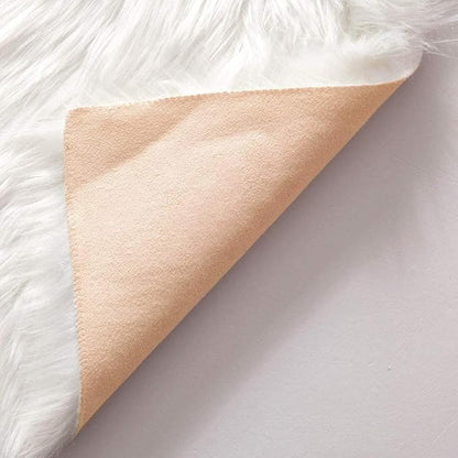 MIULEE Luxury Super Soft Fluffy Area Rug Faux Fur Sheepskin Rug Decorative Christmas Plush Shaggy Carpet for Bedside Sofa Floor Nursery 2 x 6 Feet, White