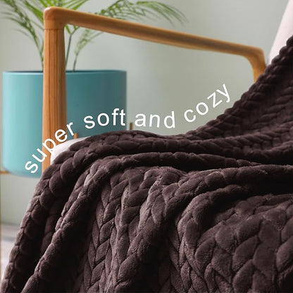 Exclusivo Mezcla Fleece Twin Size Blanket for Bed, 60x80 Inches Soft Cozy Jacquard Flannel Blankets, Lightweight Fuzzy Plush Warm for Women, Coffee