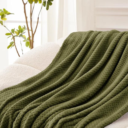 Exclusivo Mezcla Fleece Bed Blanket Twin Size, Super Soft and Warm Blankets for Couch, Sofa and Bed Waffle Textured, Cozy, Fuzzy and Lightweight (Olive Green, 60x80 Inches)