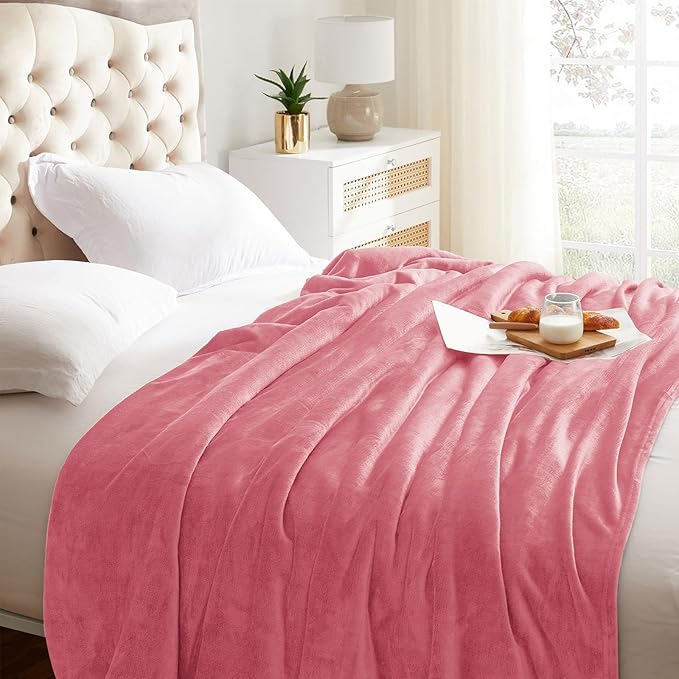 KMUSET Fleece Blanket Twin Size Salmon Pink Lightweight Super Soft Cozy Fuzzy Bed Blankets Microfiber Factory Shop