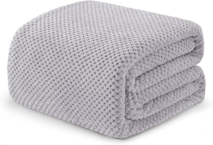 Exclusivo Mezcla Fleece Bed Blanket King Size, Super Soft and Warm Blankets for Couch, Sofa and Bed Waffle Textured, Cozy, Fuzzy and Lightweight (Light Grey, 90x104 Inches)