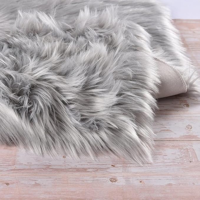 ORINOVA Gray Furry 5x7 Area Rugs for Bedrooms Faux Sheepskin Fur Rug Washable Carpet for Living Room Shag Nursery Rug