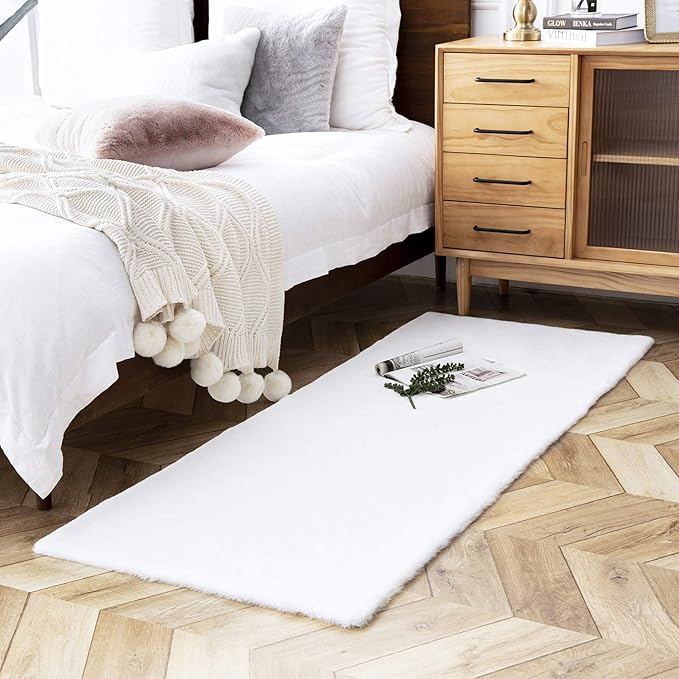 Ashler Faux Fur Rug, Ultra Soft Faux Rabbit Fur, White Area Rugs, 2.2 x 6 Feet Rectangle, Machine Washable Nursery Decor Throw Rugs for Bedroom, Kids Room, Living Room