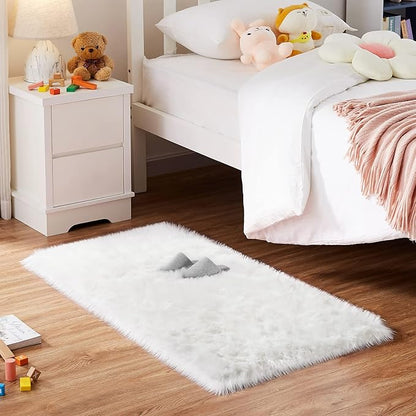 Ciicool White Fur Fluffy Rug, 2x4 ft Small Faux Fur Rug for Bedroom, Washable Faux Sheepskin Rugs for Sofa Couch Seat Cushion, Thick Shaggy Furry Rugs Floor Carpets for Bedside Living Room