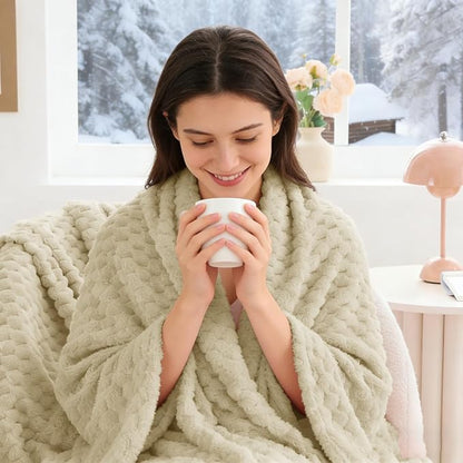 BEDELITE Fleece Throw Blanket for Couch & Bed - 3D Jacquard Decorative Almond Blanket, Super Soft and Cozy Warm Fuzzy Blanket All Seasons Suitable, 50x60Inches