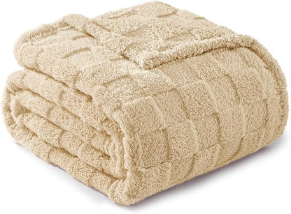 Exclusivo Mezcla Fleece Throw Blanket for Couch,Super Soft and Warm Lightweight Checkered Pattern Blankets for All Seasons,50x60 Inches, Beige