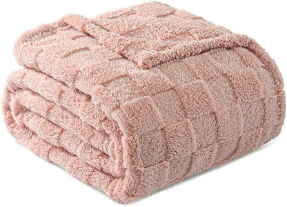 Exclusivo Mezcla Fleece Throw Blanket for Couch,Super Soft and Warm Lightweight Checkered Pattern Blankets for All Seasons,50x60 Inches, Pink