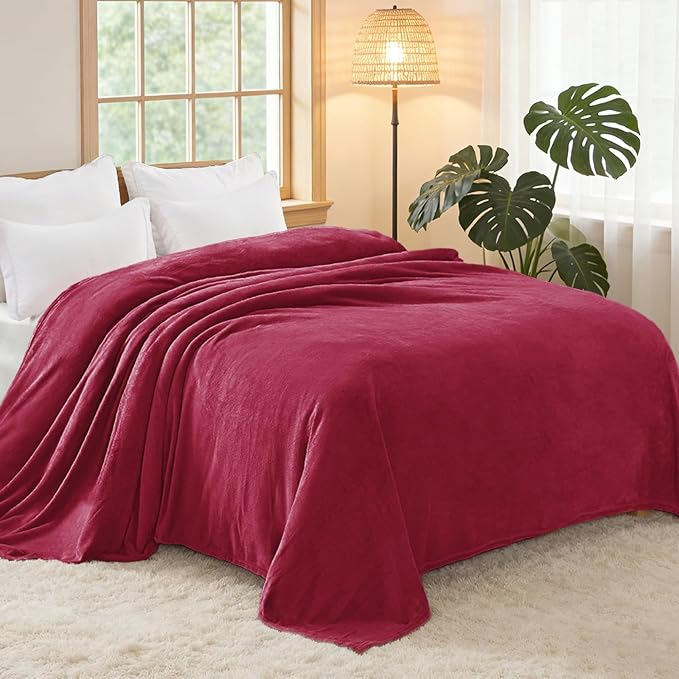 Exclusivo Mezcla Fleece Blanket King Size for Bed, Super Soft and Warm, All Season, Cozy, Plush, Lightweight, 90x104 Inches, Deep Red