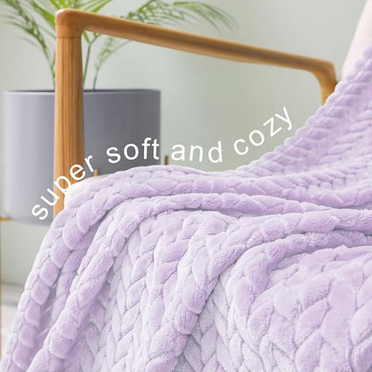 Exclusivo Mezcla Fleece Throw Blanket for Couch and Bed, 50x70 Inches Soft Cozy Jacquard Flannel Blankets, Lightweight Fuzzy Plush Warm Throws for Women, Lilac Purple