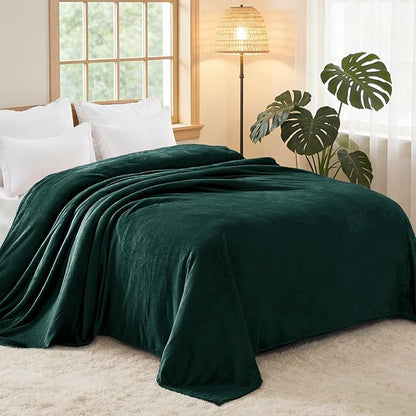 Exclusivo Mezcla Fleece Blanket Twin Size for Bed, Super Soft and Warm, All Season, Cozy, Plush, Lightweight, 60x80 Inches Forest Green