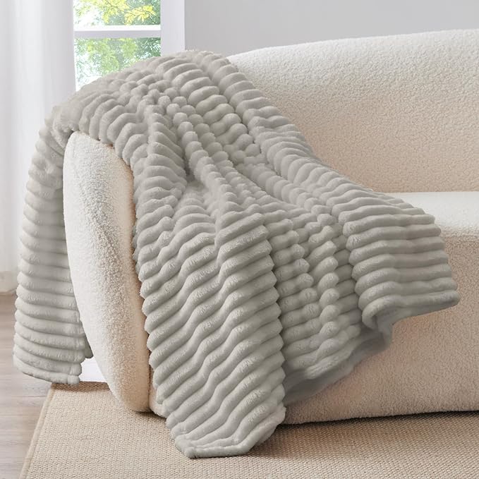 BEDELITE Twin Blanket for Couch & Bed, 300GSM Soft & Warm Fleece Blanket, Decorative and Giftable Striped Light Grey Blankets for Women, Men, 60"x80"