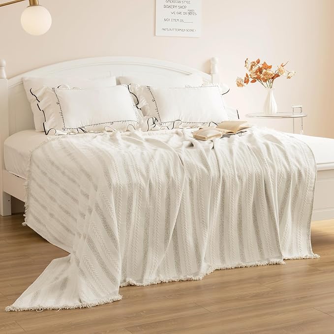 Couch Cover for Dogs, Boho Sofa Covers for 3 Cushion Couch, Chenille Sofa Slipcover for Pets Washable, L-Shape Sectional Loveseat Cover Soft Throw Blankets with Tassels(91x150,Striped Beige)