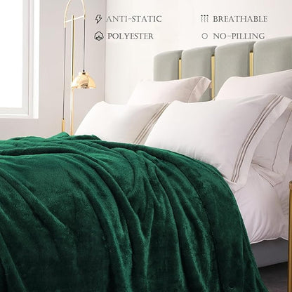 Exclusivo Mezcla Plush Fuzzy Fleece Bed Blanket King Size, Super Soft, Fluffy and Warm Blankets for Couch, Bed, All Season (Forest Green, 90x104 inches)