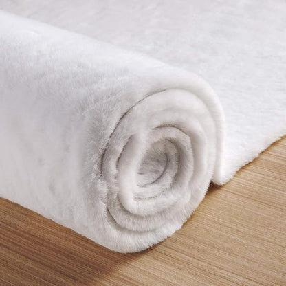 ORINOVA White Faux Rabbit Shaggy Fur Rug 4x6 Area Rugs for Living Room Washable Rugs Teen Room Bedroom Home Décor