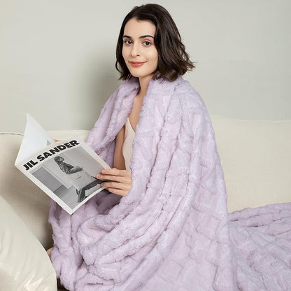 Aganear Flannel Throw Blanket - Cozy Soft Fuzzy Throw Blanket for Women Portable Throw Blankets for Couch, Warm Present for Birthday, Christmas, Halloween, Housewarming(50"x60")