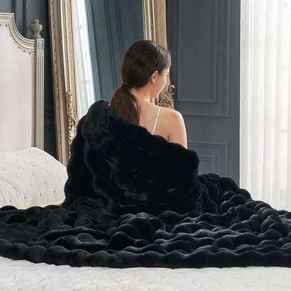 Cozy Bliss Faux Fur Throw Blanket for Couch, Fuzzy Soft Plush Thick Bubble Blanket for Sofa Bedroom Living Room, 50 * 60 Inches Black