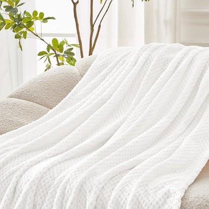 Exclusivo Mezcla Fleece Bed Blanket Twin Size, Super Soft and Warm Blankets for Couch, Sofa and Bed Waffle Textured, Cozy, Fuzzy and Lightweight (Pure White, 90x66 Inches)
