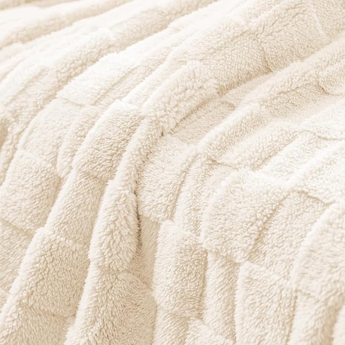 Exclusivo Mezcla Fleece Throw Blanket for Couch,Super Soft and Warm Lightweight Checkered Pattern Blankets for All Seasons, 50x60 Inches, Ivory