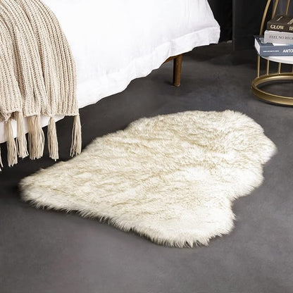 Ashler Ultra Soft Faux Fox Fur Rug White Brown Fluffy Area Rug, Carpets Fluffy Rug Chair Couch Cover for Bedroom Floor Sofa Living Room 2 x 3 Feet