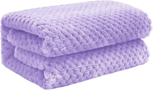 Exclusivo Mezcla Fleece Throw Blanket, Super Soft and Warm Blankets for Couch, Sofa and Bed Waffle Textured, Cozy, Fuzzy and Lightweight (Light Purple, 40x50 Inches)