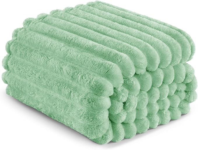 Exclusivo Mezcla King Size Flannel Fleece Blanket, Super Soft Striped Jacquard Bed Blanket, Lightweight Fuzzy Cozy for All Seasons, 90x104 Inches, Sage Green