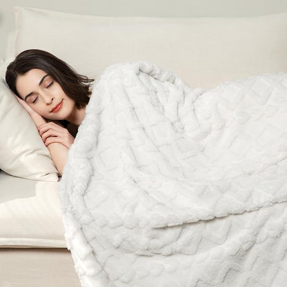 Aganear Flannel Throw Blanket - Cozy Soft Lightweight Fuzzy Flannel Throw Blanket for Women Warm Decorative Present for All Seasons, Portable Throw Blankets for Couch, Sofa, Bed, Car(50"x60", White)