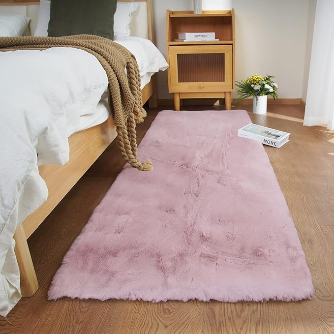 Ghouse Ultra Soft Faux Rabbit Fur Rug 3x5, Machine Washable Area Rugs for Bedroom Fluffy Rugs for Living Room, No-Shedding Carpet Sheepskin Rug Pink