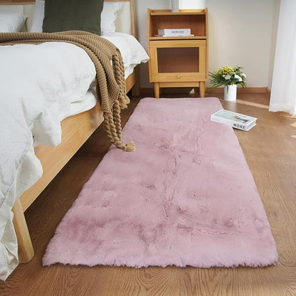 Ghouse Ultra Soft Faux Rabbit Fur Rug, Machine Washable Area Rugs for Bedroom Fluffy Rugs for Living Room, No-Shedding Carpet Sheepskin Rug Pink 2 x 6 Feet