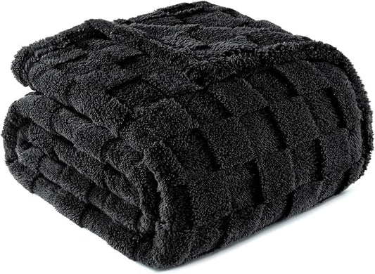 Exclusivo Mezcla Fleece Throw Blanket for Couch,Super Soft and Warm Lightweight Checkered Pattern Blankets for All Seasons, 50x60 Inches, Black