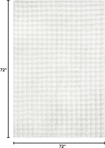 nuLOOM Jeni Off-White, 6' Round, Solid Faux Rabbit, Fluffy and Cozy, High Traffic, Stain Resistant, Easy Clean, Durable Washable Area Rug for Bedroom, Living Room, Dining, Den, Foyer, Entryway