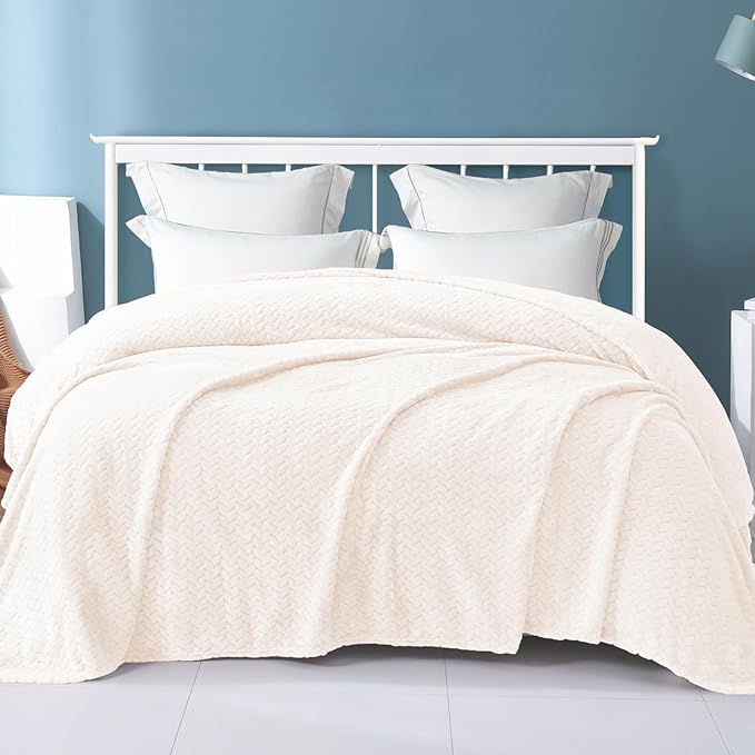 Exclusivo Mezcla Fleece Twin Size Blanket for Bed, 60x80 Inches Soft Cozy Jacquard Flannel Blankets, Lightweight Fuzzy Plush Warm for Women, Off White