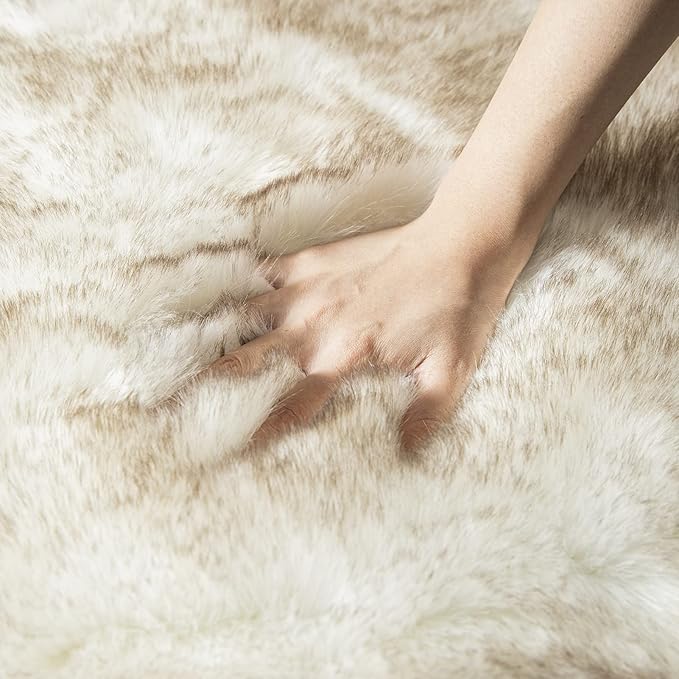 Ashler HOME DECO Soft Fox Faux Fur Chair Couch Cover Area Rug for Bedroom Floor Sofa Living Room White Brown 3 x 3 Feet Round