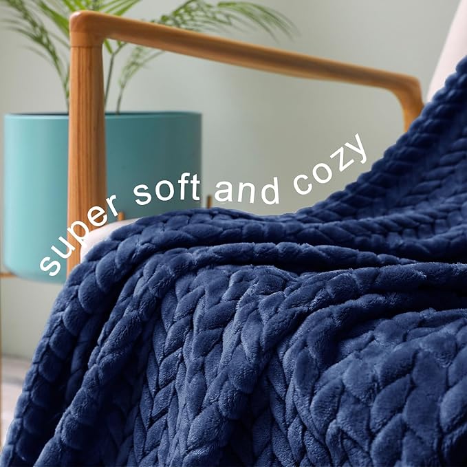 Exclusivo Mezcla Fleece Twin Size Blanket for Bed, 60x80 Inches Soft Cozy Jacquard Flannel Blankets, Lightweight Fuzzy Plush Warm for Women, Navy Blue