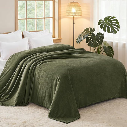 Exclusivo Mezcla Fleece Blanket Twin Size for Bed, Super Soft and Warm, All Season, Cozy, Plush, Lightweight, 90x66 Inches, Olive Green