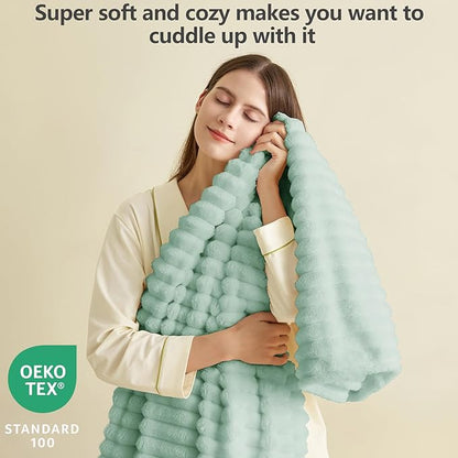 HIMEET Sage Green Ribbed King Size Blanket for Bed - 300GSM Lightweight Fleece Blanket for Men Women, Large Sofa Couch Bed Blankets Gifts, Striped Spring Home Room Decor, Sage Green, 108x90 Inches