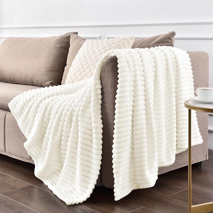 BEDELITE Fleece Throw Blanket for Couch – 3D Ribbed Jacquard Soft and Warm Decorative Fuzzy Blanket – Cozy, Fluffy, Plush Lightweight Cream Throw Blankets for Bed, Sofa, 50x70 inches