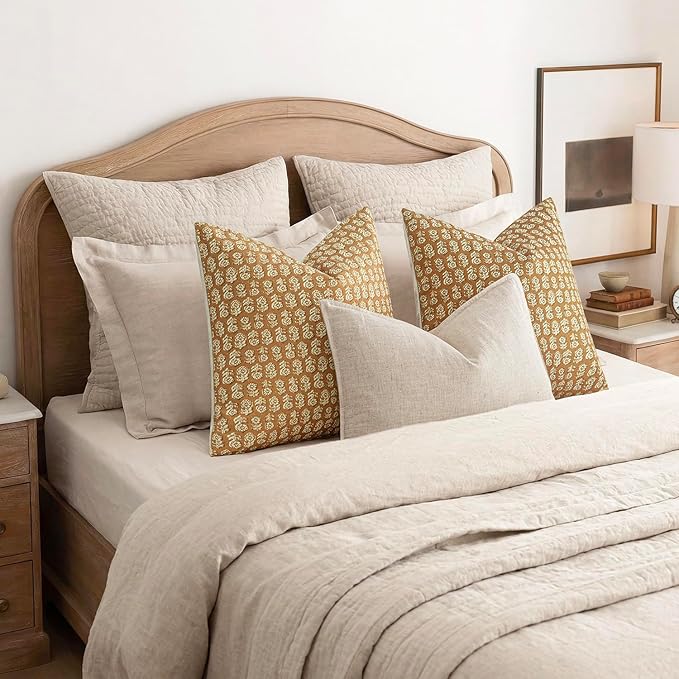 Foindtower Set of 2 Decorative Neutral Floral Print Throw Pillow Covers Vintage Accent Farmhouse Cushion Cover Boho Home Decor For Sofa Couch Chair Bedroom Living Room Outdoor,20×20 Inch,Golden Orange