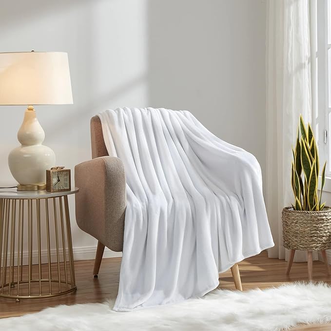 KMUSET Fleece Blanket White Queen Size Lightweight Cozy Plush Microfiber Bed Blanket Factory Shop