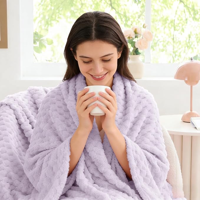 BEDELITE Fleece Blanket - 3D Jacquard Decorative Lavender Fog Throw Blankets for Couch & Bed, Soft and Cozy Warm Plush Fluffy Blanket All Seasons Suitable, 60x80Inches