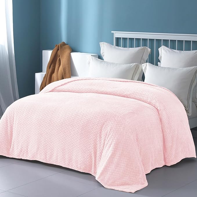 Exclusivo Mezcla Fleece Twin Size Blanket for Bed, 90x66 Inches Soft Cozy Jacquard Flannel Blankets, Lightweight Fuzzy Plush Warm for Women, Light Pink