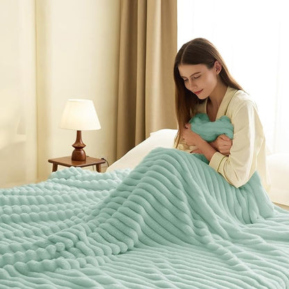 HIMEET Sage Green Ribbed Twin Blanket for Bed - 300GSM Lightweight Soft Fleece Blanket for Women, Blankets Graduation Birthday Gifts, Striped Spring Home School Dorm Decor, Sage Green, 60x80 Inches