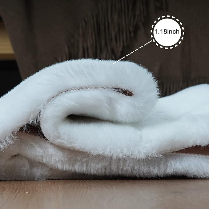 Ghouse White Faux Rabbit Fur Rug 6x9 Machine Washable Area Rugs for Bedroom Fluffy Rugs for Living Room No-Shedding Carpet Sheepskin Rug