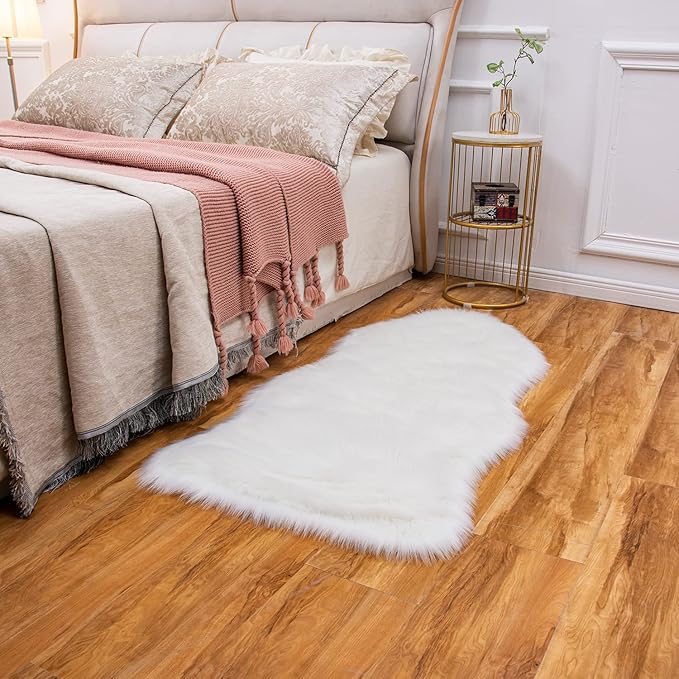 EasyJoy Ultra Soft Fluffy Shaggy Area Rug Faux Fur Rug Chair Cover Seat Pad Fuzzy Area Rug for Bedroom Floor Sofa Living Room (2 x 4 ft Sheepskin, White)