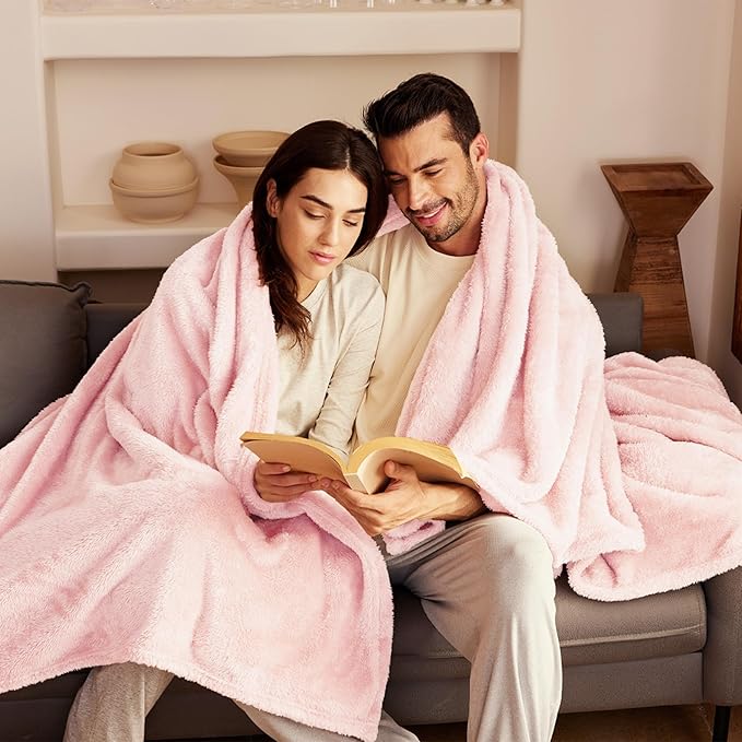 Exclusivo Mezcla Plush Fuzzy Fleece Bed Blanket King Size, Super Soft, Fluffy and Warm Blankets for Couch, Bed, All Season (Light Pink, 90x104 Inches)