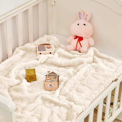 Yurhap Fleece Baby Blanket Heart Checkered Blanket, Ultra Soft Cozy Baby Blankets for Boys Girls, Fluffy Infant Toddler Newborn Receiving Blankets for Crib Stroller 30”×40” (Cream)